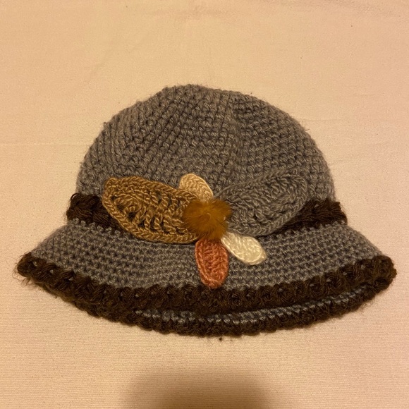 Angela and William Vintage Hat - Picture 3 of 5